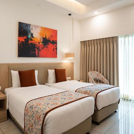 Ar Suites Klj Square Gurgaon Exterior photo