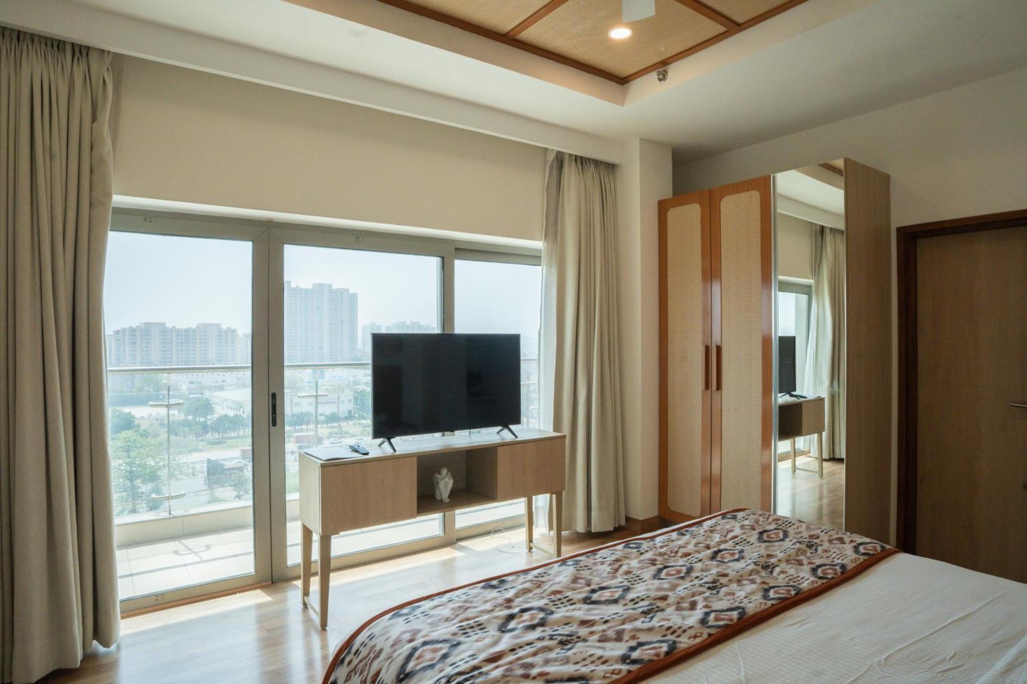 Ar Suites Klj Square Gurgaon Exterior photo
