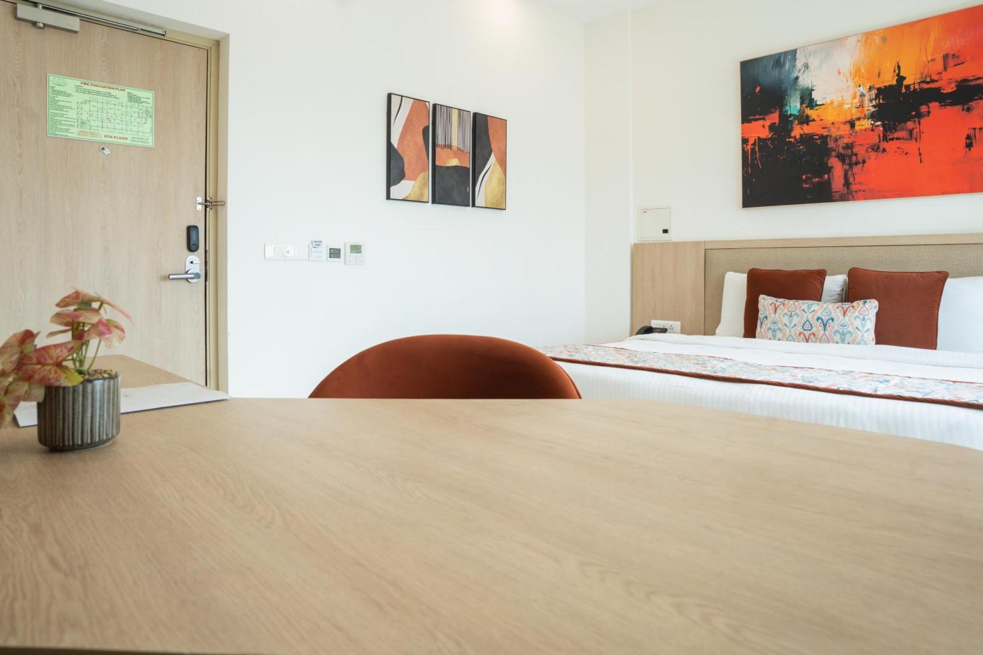 Ar Suites Klj Square Gurgaon Exterior photo