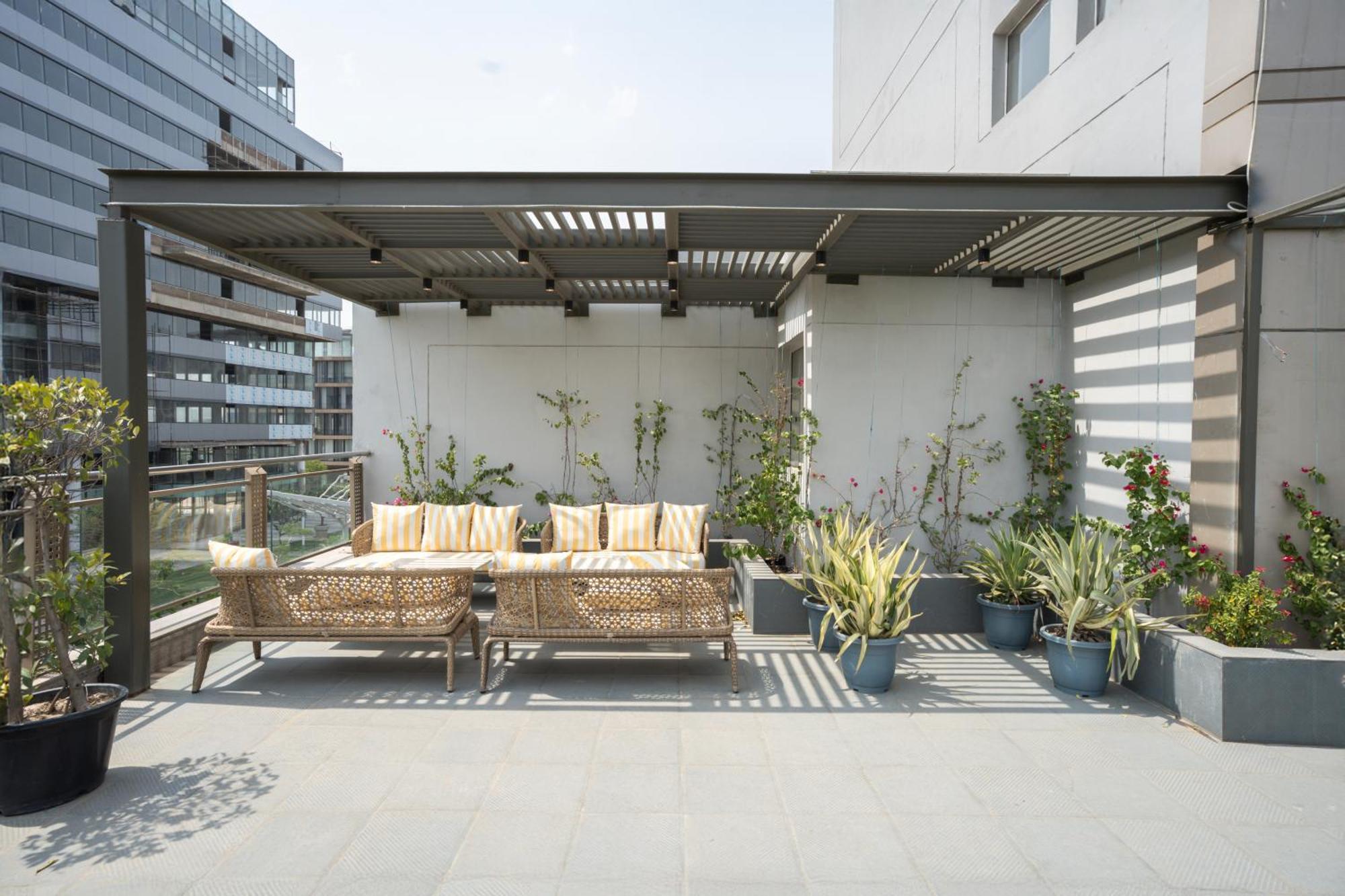Ar Suites Klj Square Gurgaon Exterior photo
